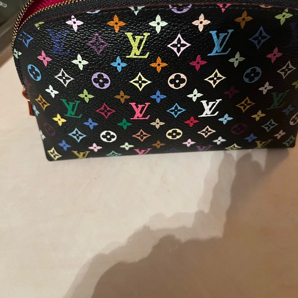 Authentic Louis Vuitton Make-up bag - Picture 3 of 4